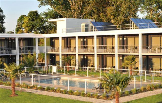 Hotel Eden Park Pau Est, Avec Piscine Exterior photo