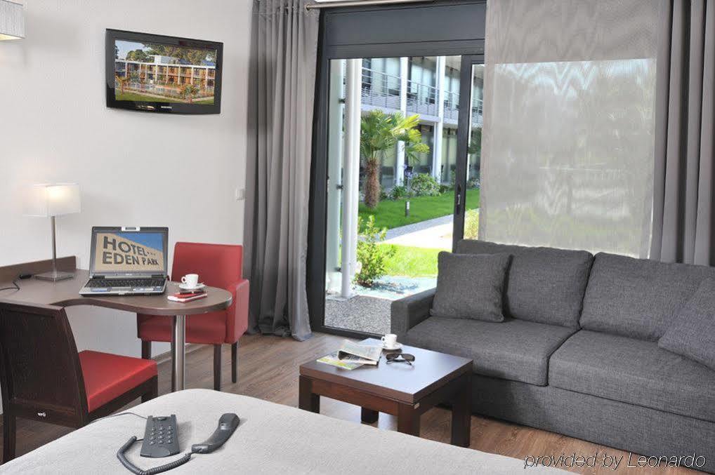 Hotel Eden Park Pau Est, Avec Piscine Exterior photo